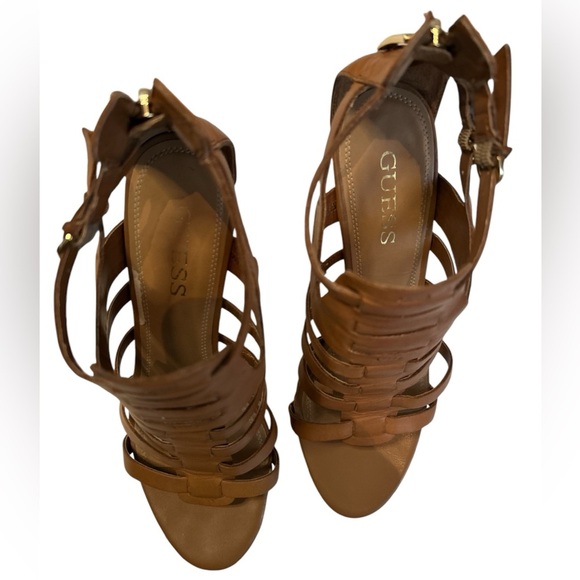 Guess Strappy High Heel Sandal with Chunky Block Heel, Size 9.5M. - Picture 5 of 7